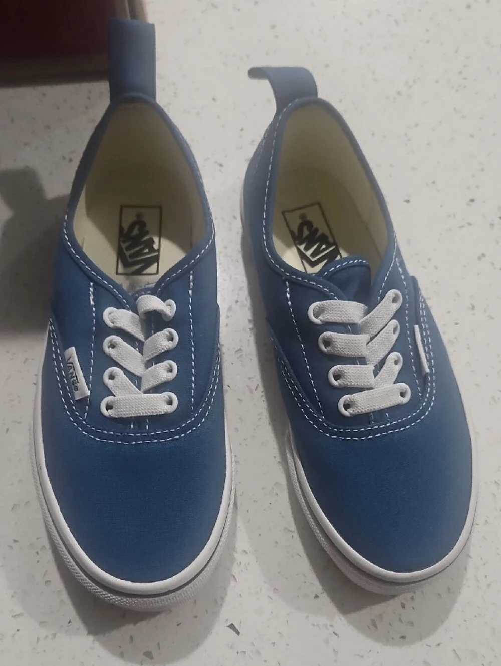 Vans low top